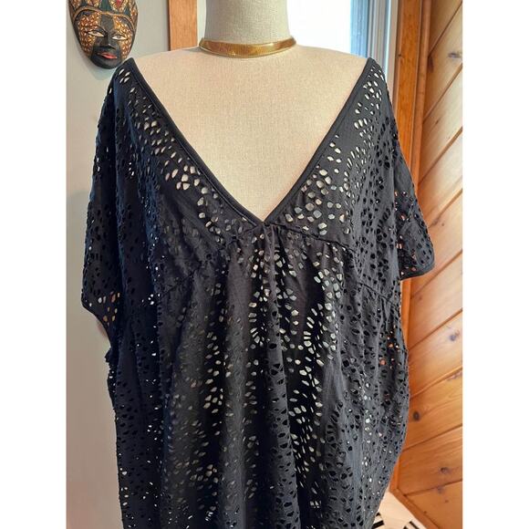 Oversized Black Abstract Cutout Beach Coverup Dress - Picture 8 of 8